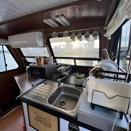 Barco Muy Espacioso Con Dos Terrazas Centro!! Botel Valencia