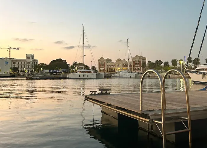 Barco Muy Espacioso Con Dos Terrazas Centro!! Ботель